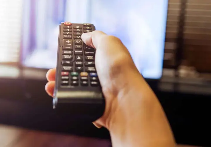 Gdzie kupić dekoder DVB-T2 z dofinansowaniem i uniknąć problemów?